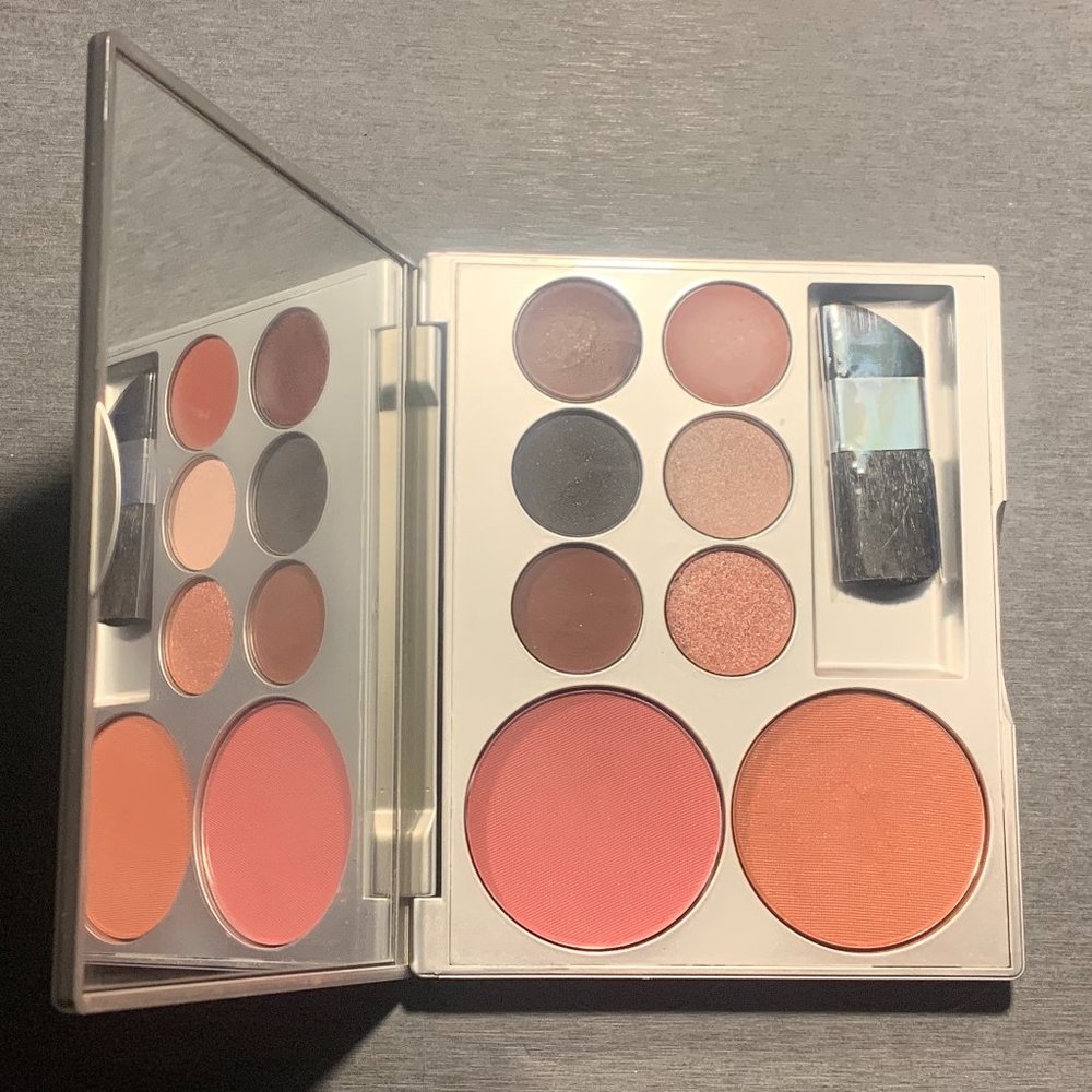 Models Prefer- "Take Two" Sunrise to Sunset Pallet